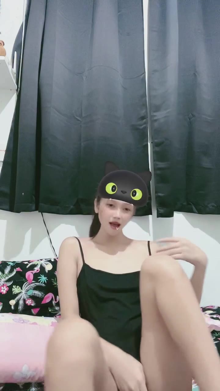 Jadi Sering Live Trisha Mau Omek Kah? ID 65037240 Mango